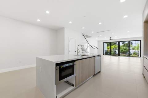 821 SW 1st Street, Fort Lauderdale FL - photo 16 of 45