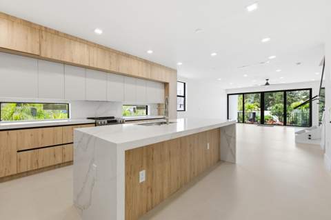 819 SW 1st Street, Fort Lauderdale FL - photo 10 of 43