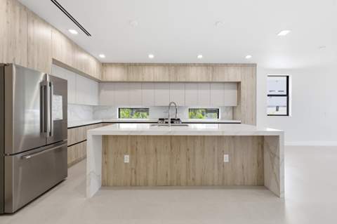 819 SW 1st Street, Fort Lauderdale FL - photo 11 of 43