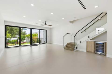 819 SW 1st Street, Fort Lauderdale FL - photo 18 of 43
