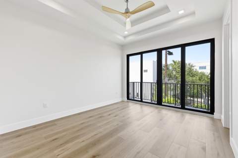 819 SW 1st Street, Fort Lauderdale FL - photo 23 of 43