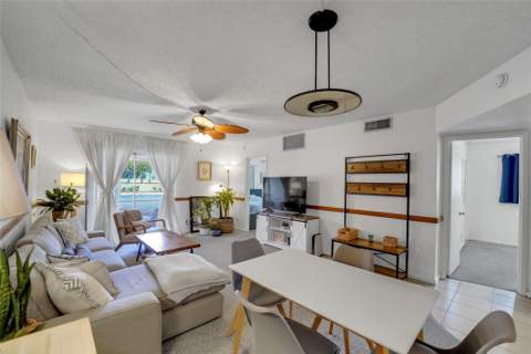 257 S Cypress Road #401, Pompano Beach FL - photo 11 of 34