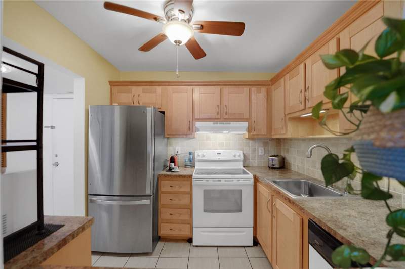 2 bedroom Condominium at 257 S Cypress Road #401, Barcelona Condo North Bldg 400, Pompano Beach — photo 2