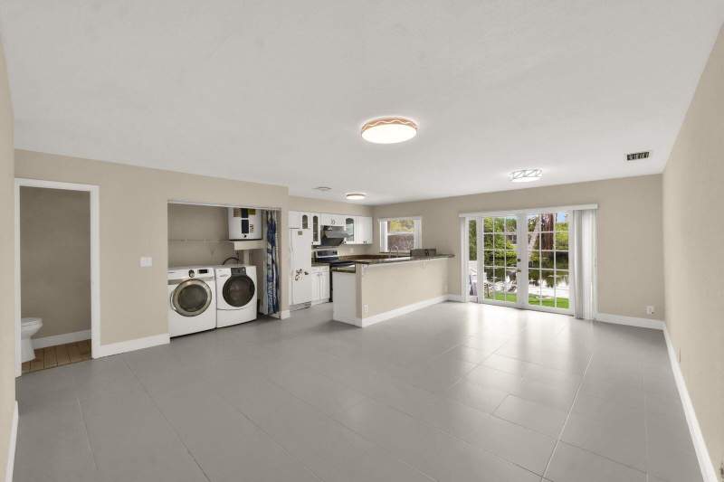 3 bedroom Townhouse at 4295 Coral Springs Drive #3c, Deer Run Springs III Condo, Coral Springs — photo 2