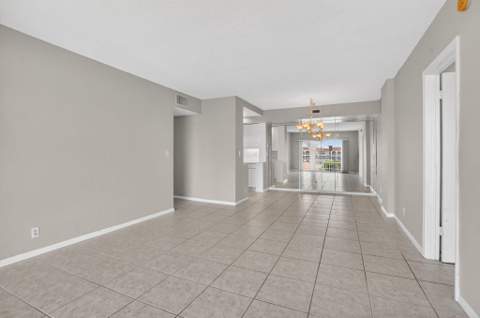250 NE 20th Street #5220, Boca Raton FL - photo 10 of 41