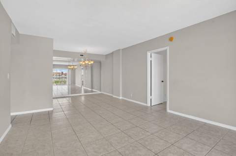 250 NE 20th Street #5220, Boca Raton FL - photo 11 of 41