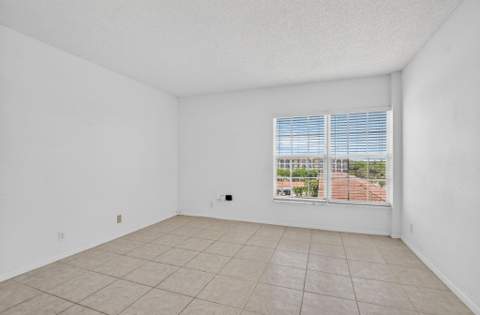 250 NE 20th Street #5220, Boca Raton FL - photo 23 of 41