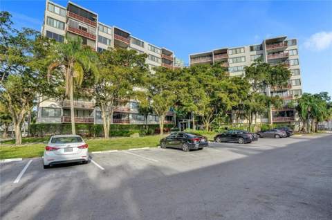 4222 Inverrary Boulevard #4109, Lauderhill FL - photo 12 of 13