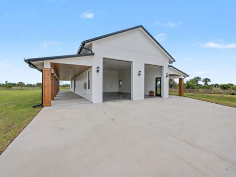 9480 Carlton Road, Port St. Lucie FL - photo 9 of 34
