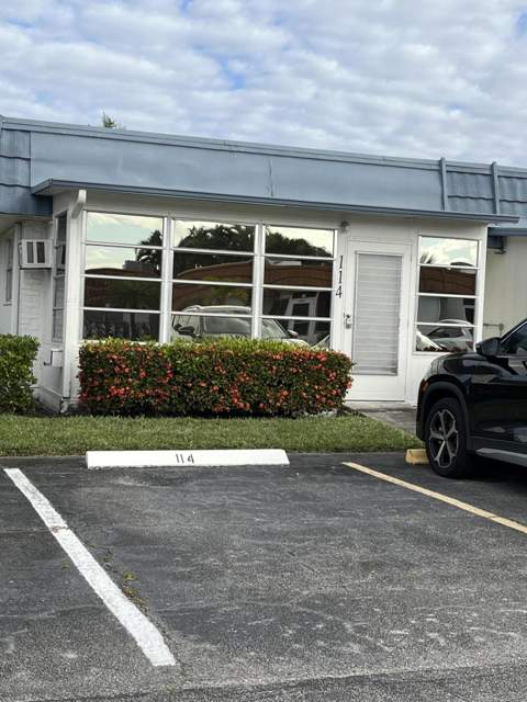 114 Waterford E #114, Delray Beach FL - photo 21 of 23