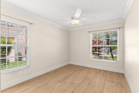 226 Moccasin Trail, Jupiter FL - photo 18 of 37