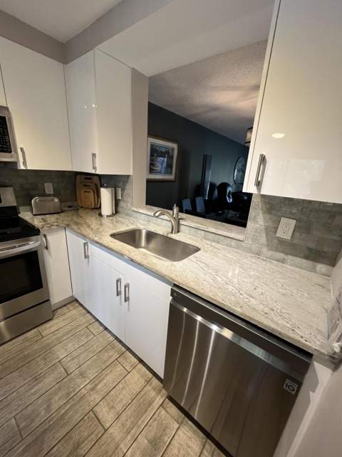 7340 Amberly Lane #205, Delray Beach FL - photo 7 of 41
