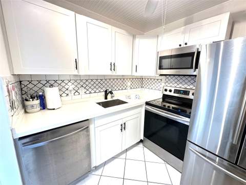 131 Oakridge J, Deerfield Beach FL - photo 8 of 60