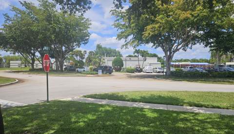 18999 Stewart Circle #8, Boca Raton FL - photo 13 of 48