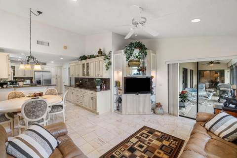 5692 Willow Creek Lane, Delray Beach FL - photo 6 of 49