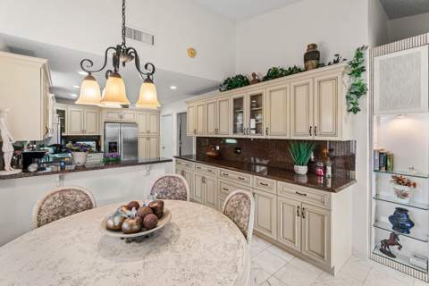 5692 Willow Creek Lane, Delray Beach FL - photo 7 of 49