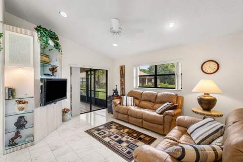5692 Willow Creek Lane, Delray Beach FL - photo 8 of 49