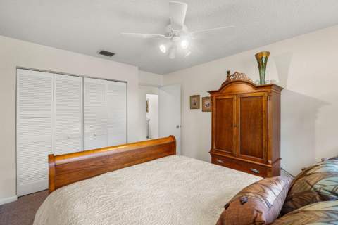 5692 Willow Creek Lane, Delray Beach FL - photo 14 of 49