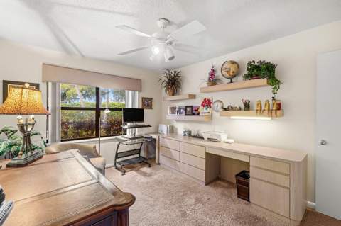 5692 Willow Creek Lane, Delray Beach FL - photo 15 of 49