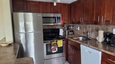 300 Oregon Street #409, Hollywood FL - photo 10 of 18