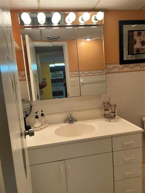 2860 Somerset Drive #311k, Lauderdale Lakes FL - photo 19 of 47