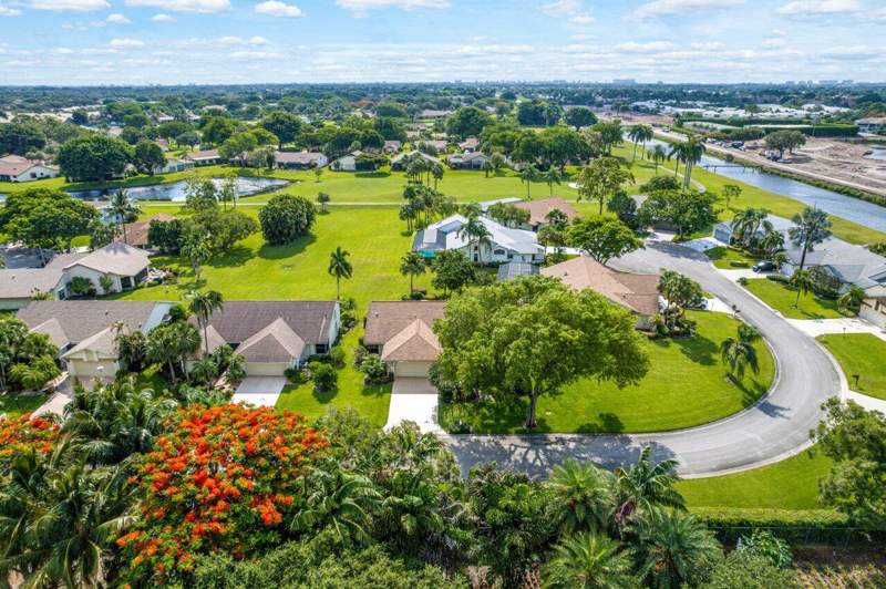 3 bedroom Single Family Residence at 5692 Willow Creek Lane, Boca Delray Par S, Delray Beach — photo 2