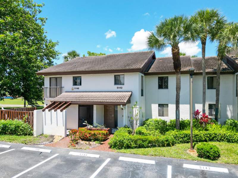2 bedroom Condominium at 5142 Fountains Drive, Fountains South, Lake Worth — photo 2