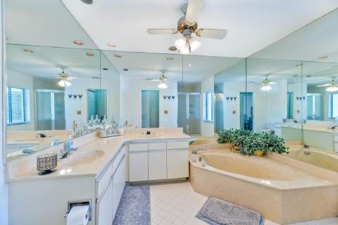 5142 Fountains Drive, Lake Worth FL - photo 13 of 42