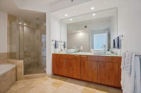 315 NE 3rd Avenue #2108, Fort Lauderdale FL - photo 9 of 23