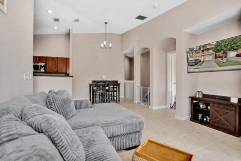 1825 Sonrisa Street #1825, Riviera Beach FL - photo 6 of 32