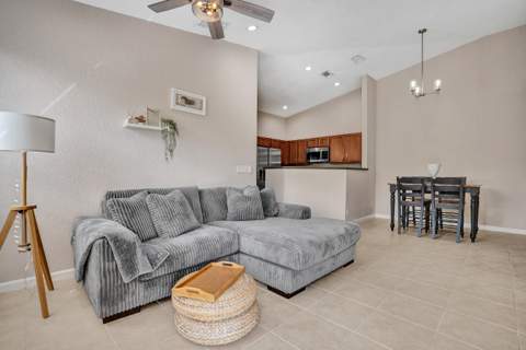 1825 Sonrisa Street #1825, Riviera Beach FL - photo 7 of 32