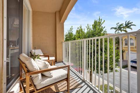 1825 Sonrisa Street #1825, Riviera Beach FL - photo 15 of 32