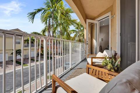 1825 Sonrisa Street #1825, Riviera Beach FL - photo 16 of 32