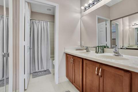 1825 Sonrisa Street #1825, Riviera Beach FL - photo 11 of 32