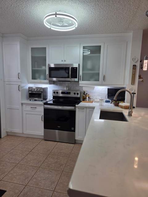 2640 W Gately Dr Drive #1204, West Palm Beach FL - photo 9 of 17