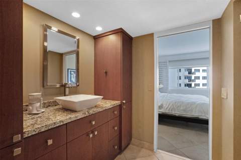 333 Sunset Drive #503, Fort Lauderdale FL - photo 21 of 63