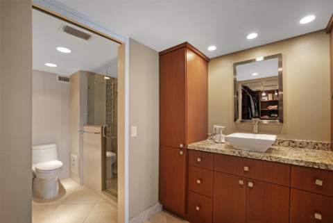 333 Sunset Drive #503, Fort Lauderdale FL - photo 22 of 63