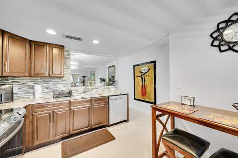 2804 Victoria Way #C3, Coconut Creek FL - photo 8 of 43
