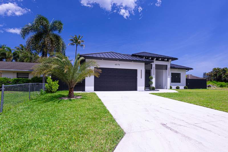 3 bedroom Single Family Residence at 6574 Rigger Road, Hypoluxo Village 2, Lake Worth — photo 2