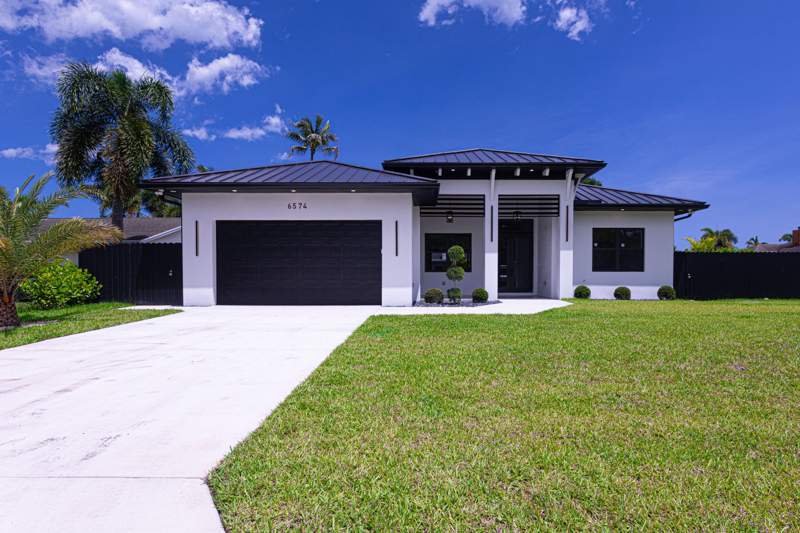 3 bedroom Single Family Residence at 6574 Rigger Road, Hypoluxo Village 2, Lake Worth — photo 3