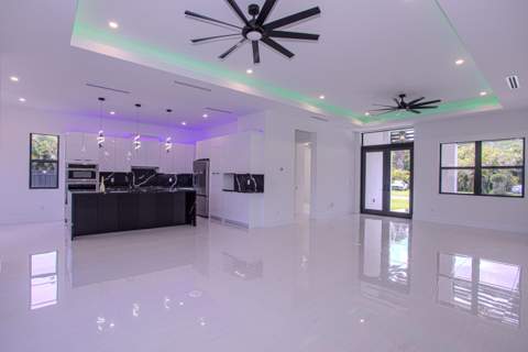 6574 Rigger Road, Lake Worth FL - photo 9 of 54