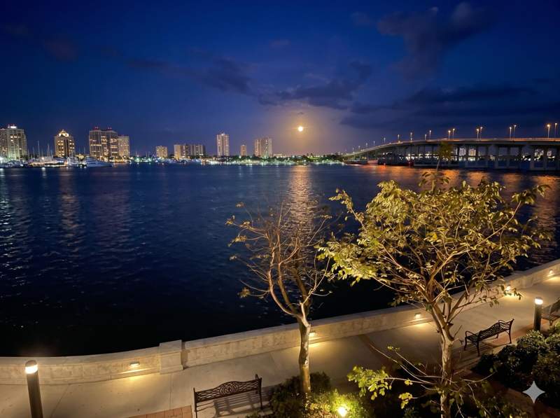 3 bedroom Condominium at 2640 Lake Shore Drive #309, Marina Grande Riviera Beach Condo, Riviera Beach — photo 3