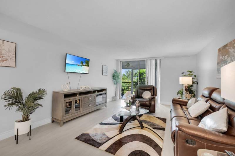 2 bedroom Condominium at 23247 N Barwood Ln Lane #305, Barwood Condo, Boca Raton — photo 5