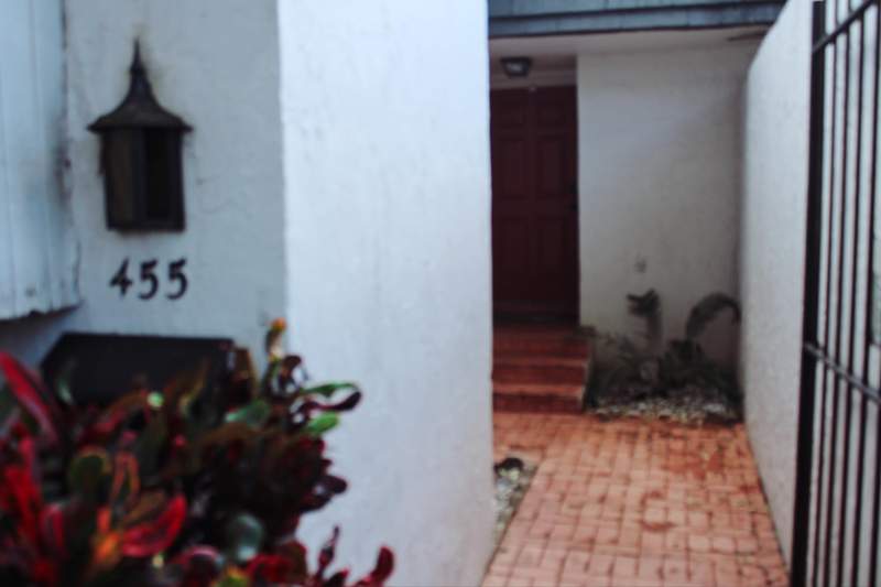 2 bedroom Villa at 455 NW 68th Avenue #702, Polynesian Villas Condominium, Plantation — photo 4