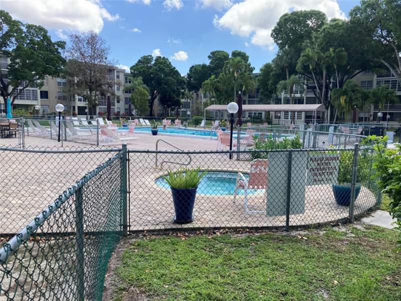 2 bedroom Condominium at 2998 NW 48th Terrace #332, Cypress Chase Condo No 1, Lauderdale Lakes — photo 3