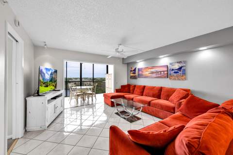2205 S Cypress Bend Drive #801, Pompano Beach FL - photo 6 of 23