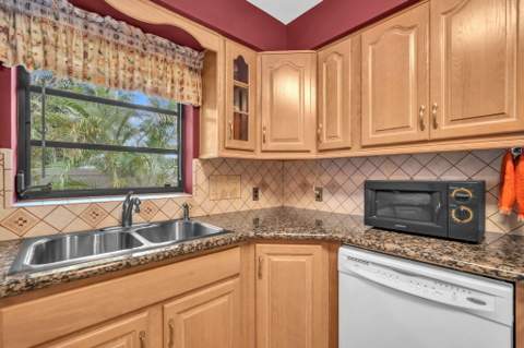 601 NW 29th Street, Wilton Manors FL - photo 13 of 28