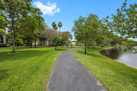 2205 S Cypress Bend Drive #801, Pompano Beach FL - photo 17 of 23
