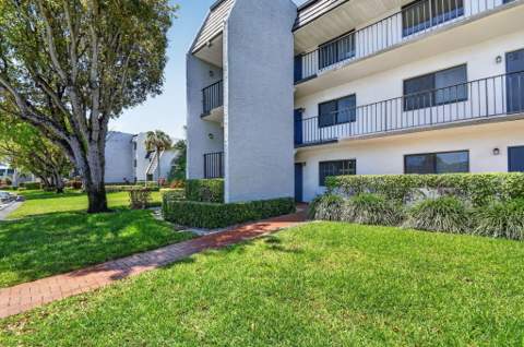 4272 Deste Court #101, Lake Worth FL - photo 21 of 68