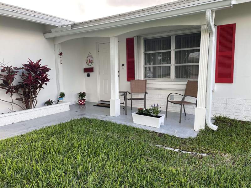 2 bedroom Single Family Residence at 6703 NW 73rd Street, Mainlands Of Tamarac Lakes, Tamarac — photo 2